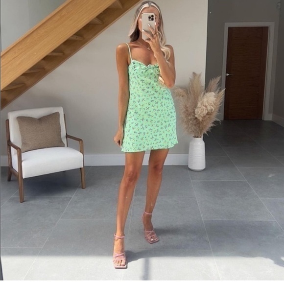 Zara - Satin Floral Dress in Mint Green - Size M - Picture 3 of 14